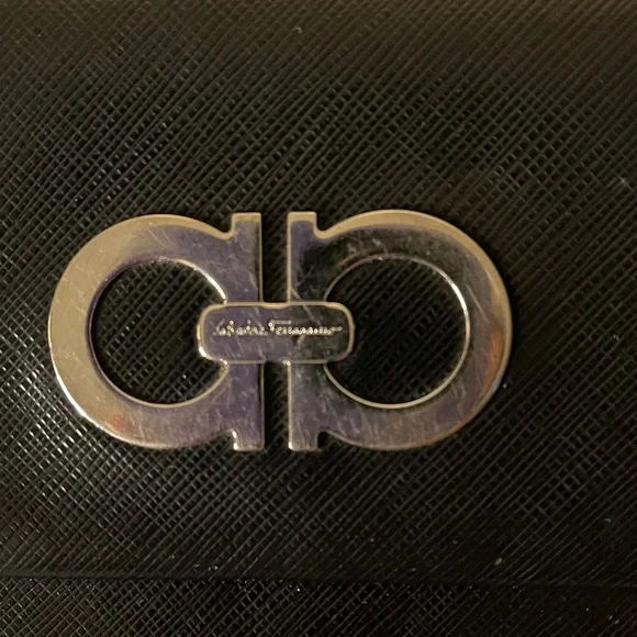 Black Salvatore Ferragomo Long Black Leather Women's Wallet - Picture 2 of 8